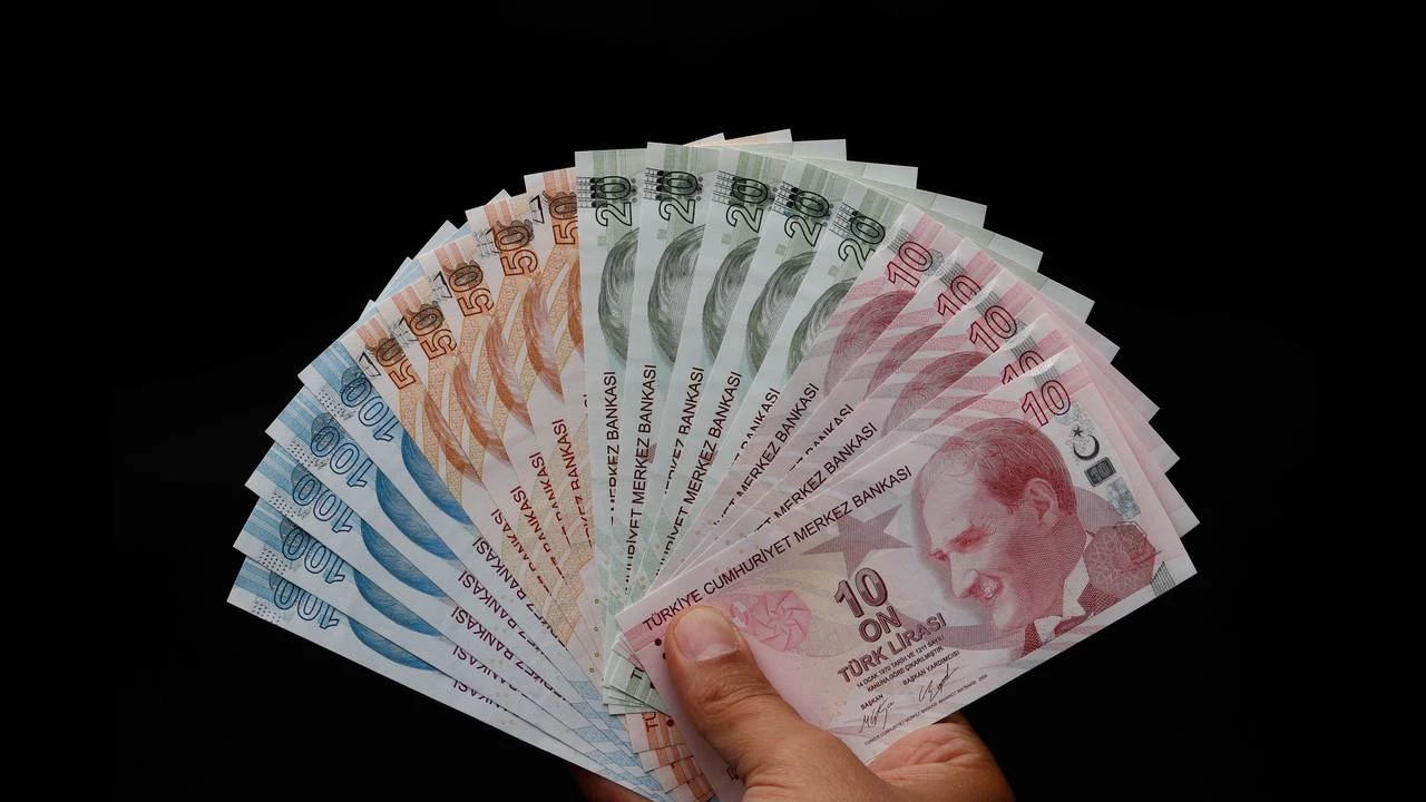 «Βυθίζεται» στο χάος η Τουρκία: Κατακόρυφη αύξηση στις τιμές φυσικού αερίου – «Βρώμικα παιχνίδια» εις βάρος του δολαρίου – Πανικός στο καθεστώς Ερντογάν